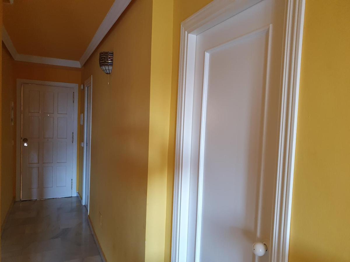 Mimosas, Apartment *